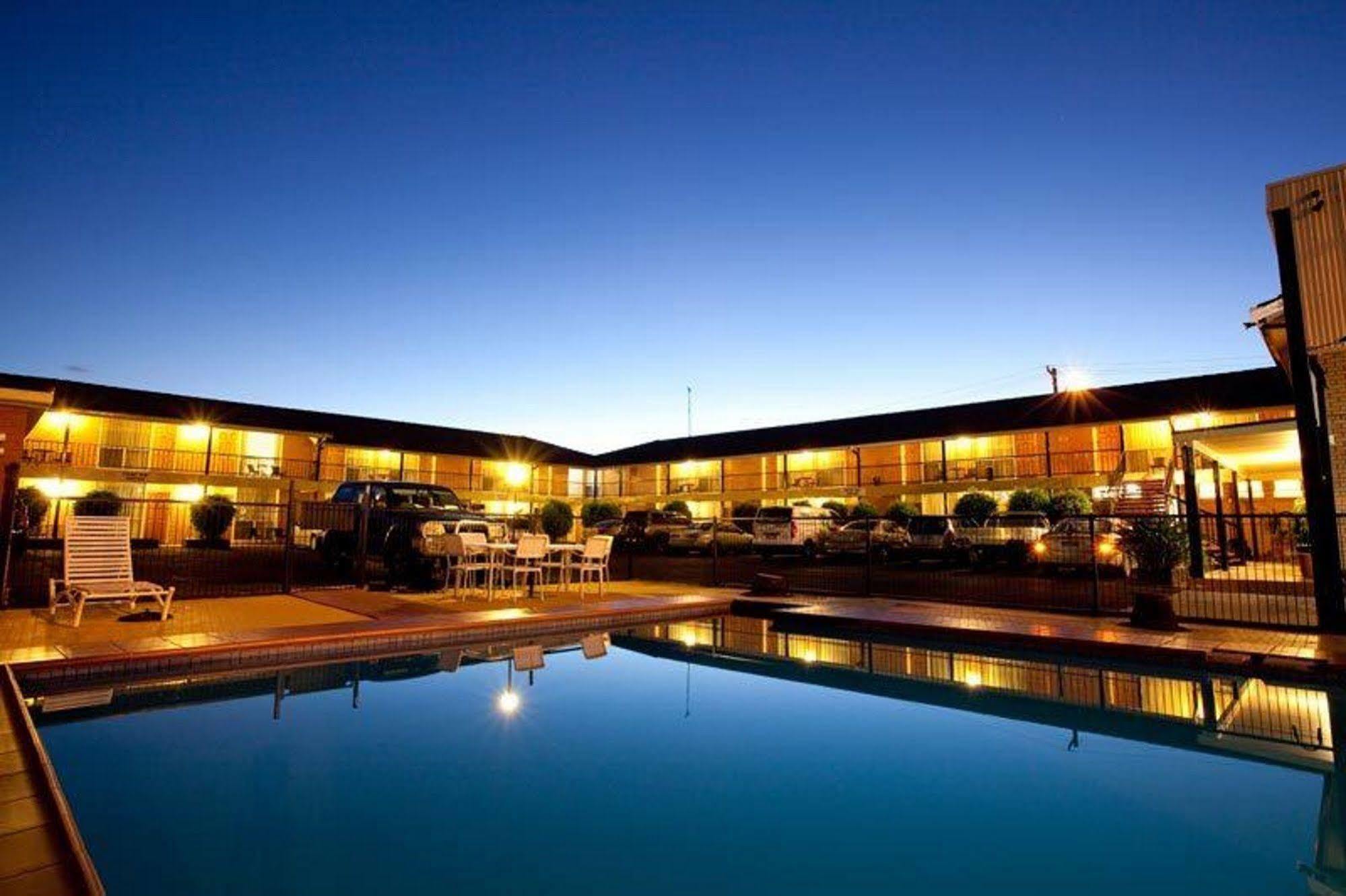 Golden West Motor Inn Dubbo Luaran gambar